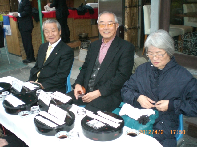 2012.4.2 026.jpg