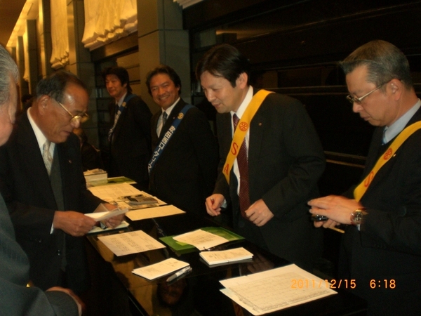 2011.12.19 クラブ 016.jpg