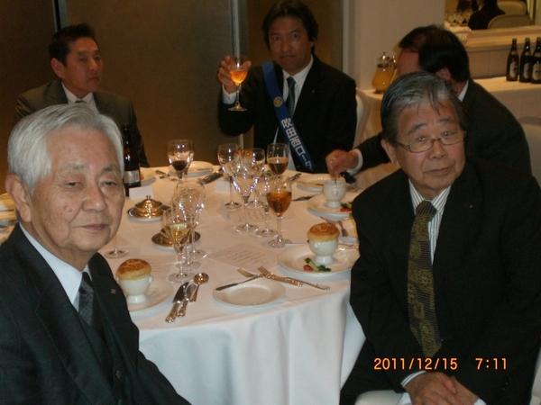 2011.12.19 クラブ 056.jpg