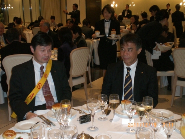 2011.12.19 クラブ 059.jpg