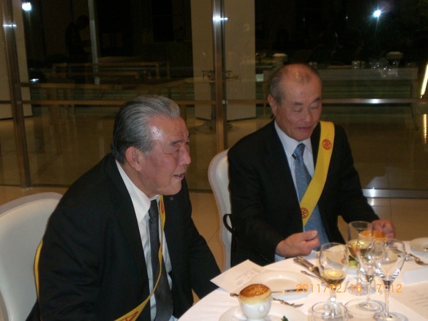 2011.12.19 クラブ 063.jpg