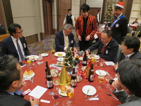 2016-12-19 19.01.12.jpg