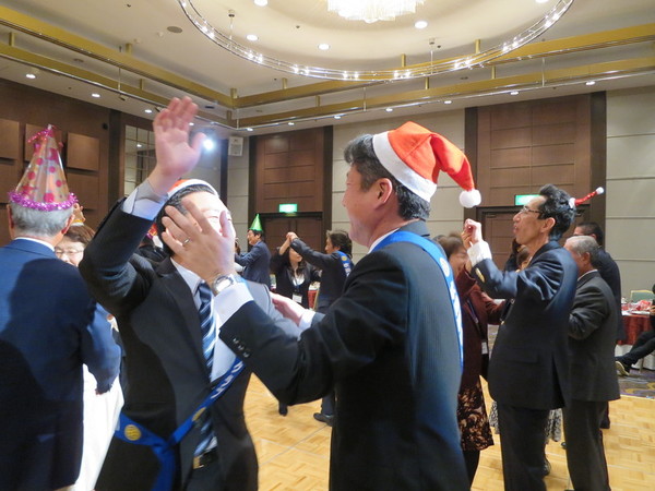 2016-12-19 20.03.17.jpg